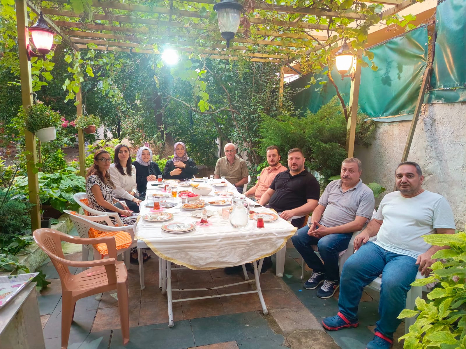 Hatice Hocamıza Rahmet, Ailesine Sabır