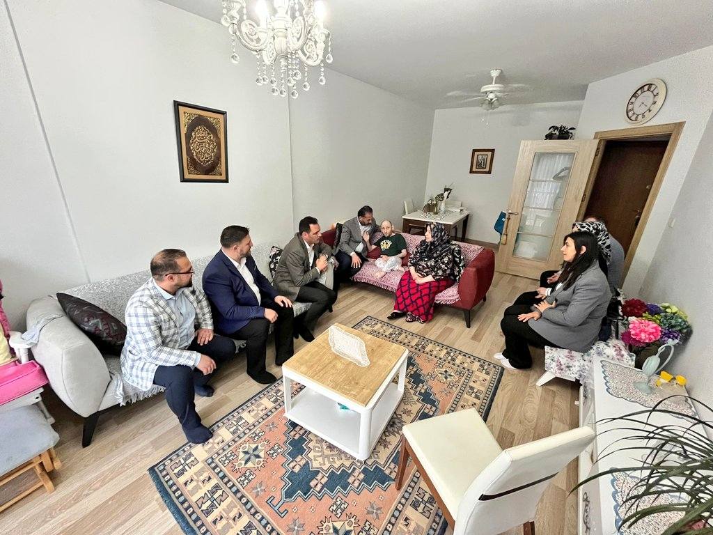 Sevgiyle Tüm Engeller Aşılır